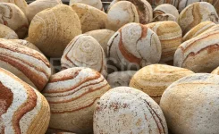 rainbow-pebble-2.webp